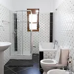 Appartement 24 *