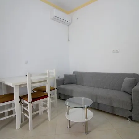 24 * Sarande