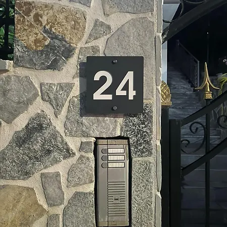24 Apartment