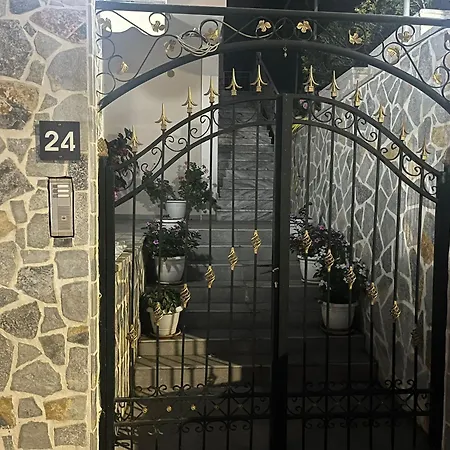 24 Apartment