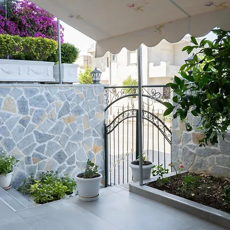 24 Saranda