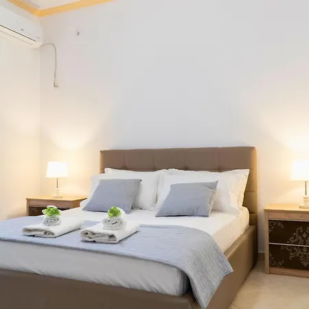 Apartament 24 Saranda